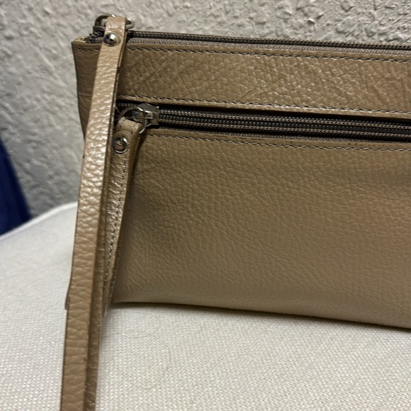 NWOT, Valentina leather wristlet pouch - Picture 2 of 5